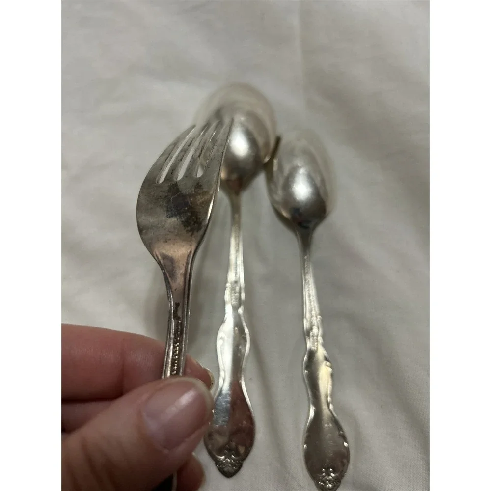 Wm. Rogers Mfg. Co. silverplate Camelot Melody 3  Pieces Utensils Silverware